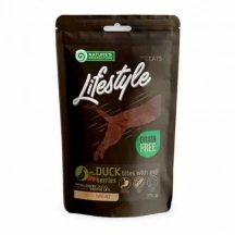 Natures Protection (Натур Протекшн) Lifestyle Cat Adult Grain Free Duck bites & Godji berries Беззернові ласощі з качкою і ягодами годжі для котів і кішок з чутливим травленням img
